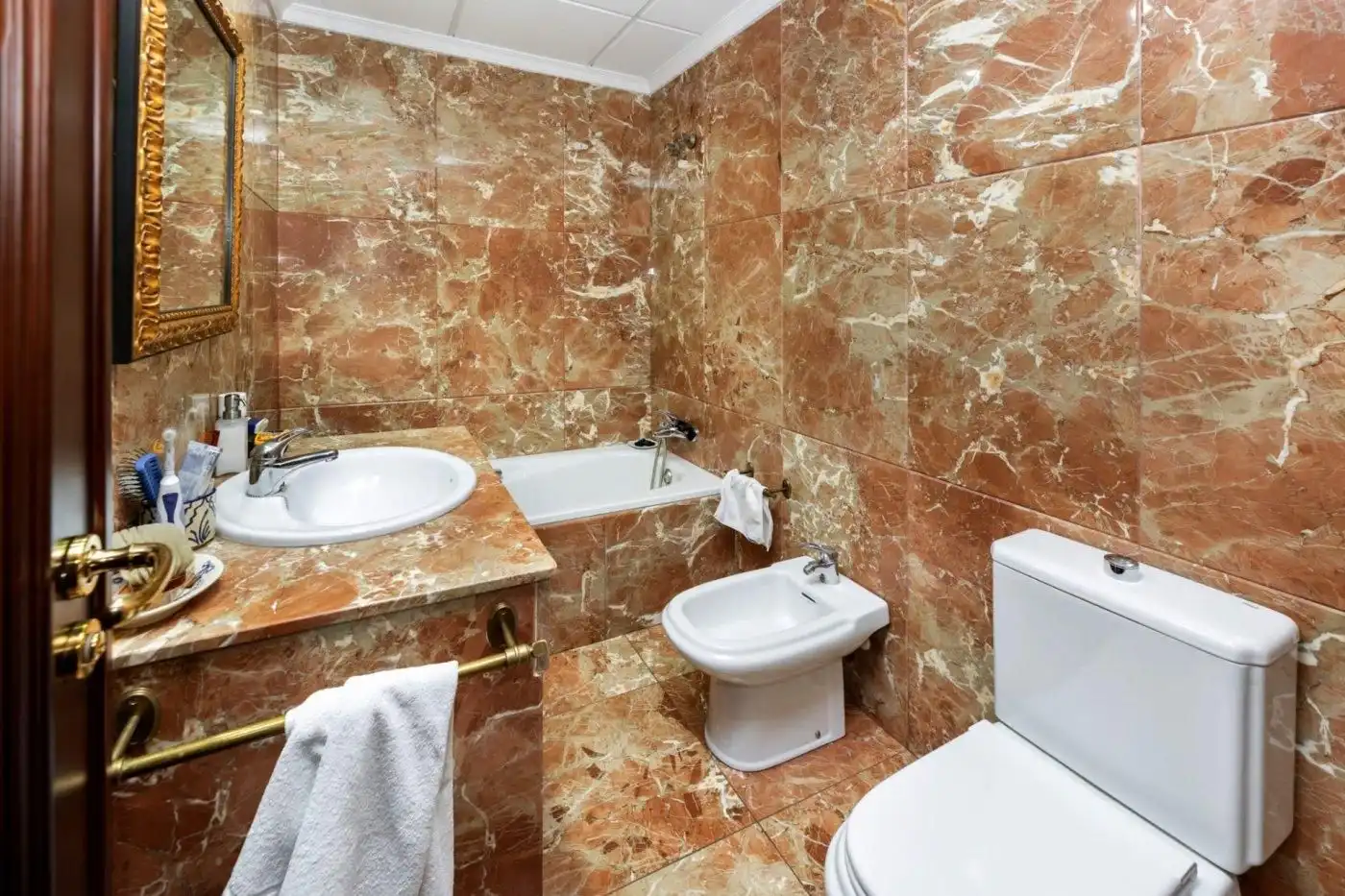 Bathroom of Office for sale in Granada