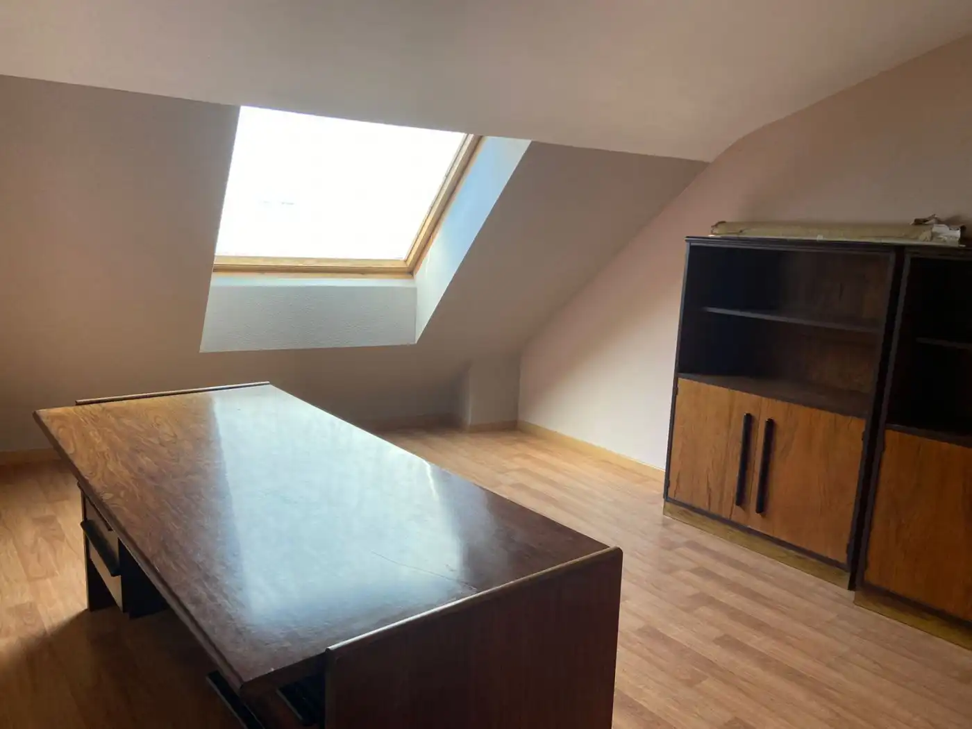 Habitación de Oficina de alquiler en Ponferrada con Aire acondicionado