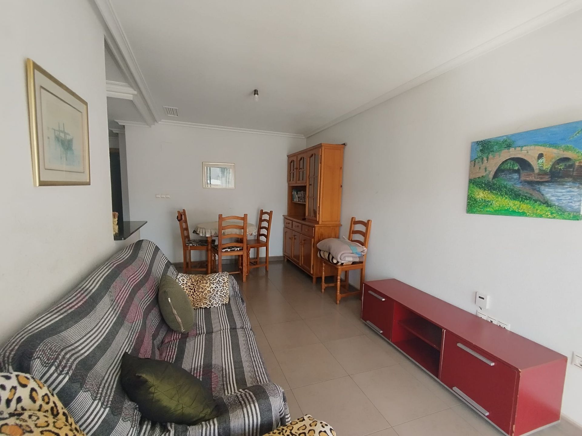 Sala d'estar de Pis en venda en Torrevieja amb Moblat