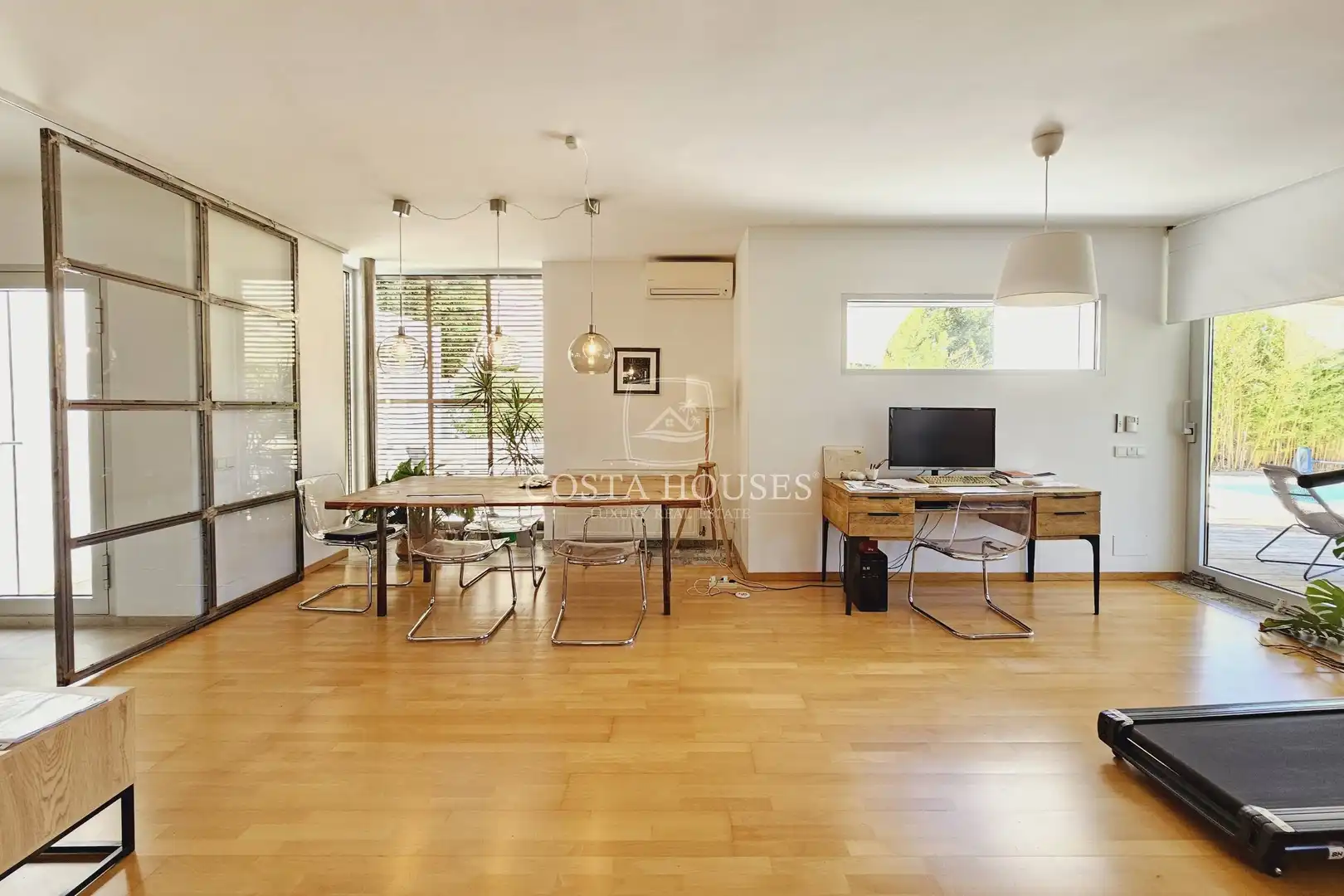 Houses for sale in Dénia  with Air Conditioner, Private garden and Terrace