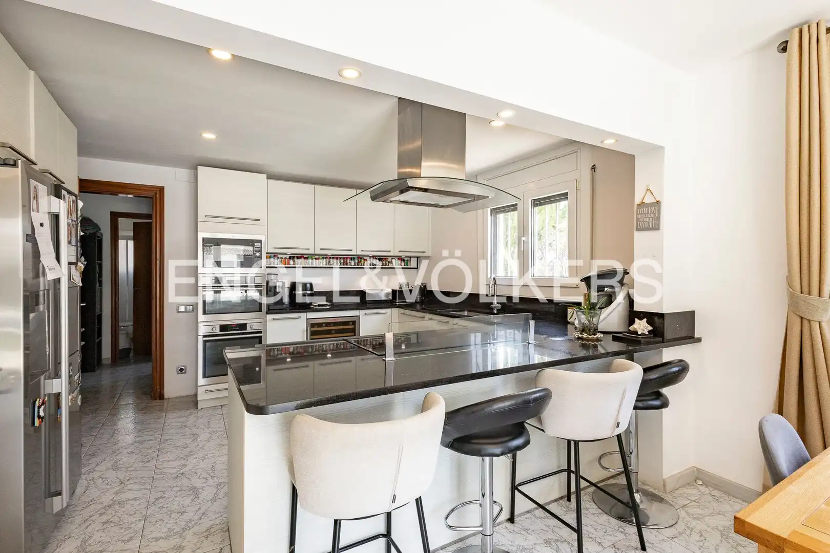 Kitchen of Houses for sale in Castelldefels  with Air Conditioner, Heating and Swimming Pool