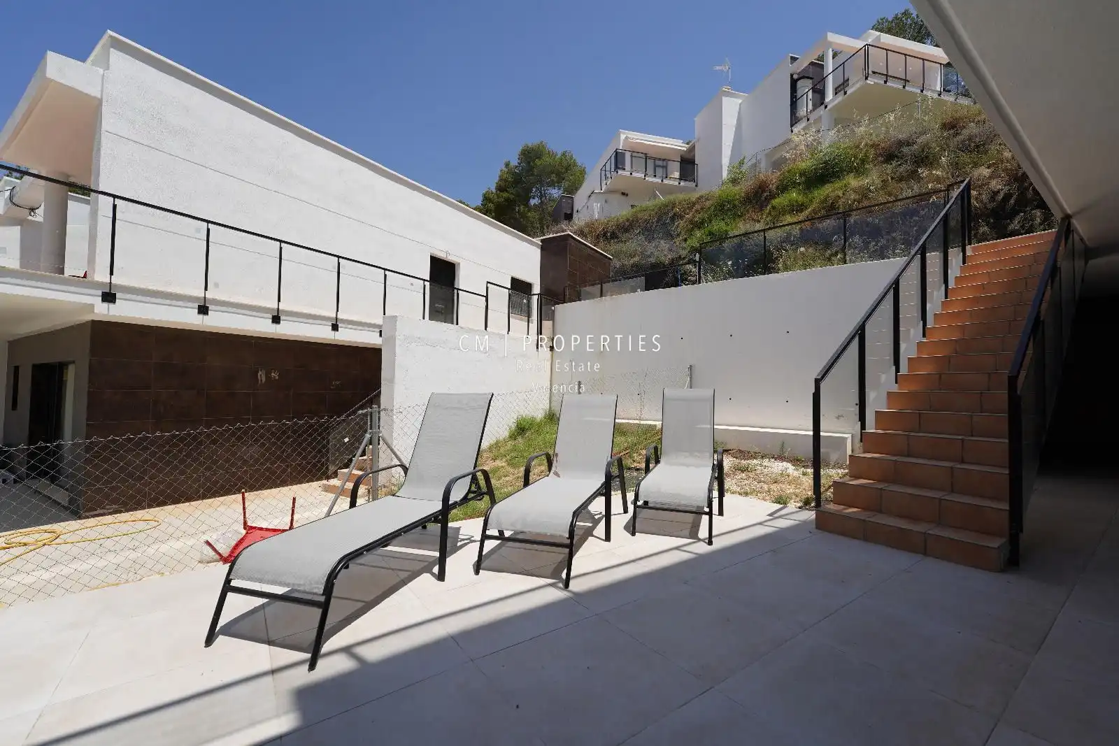 Terraza de Casa adosada de alquiler en Chiva con Aire acondicionado, Calefacción y Jardín privado