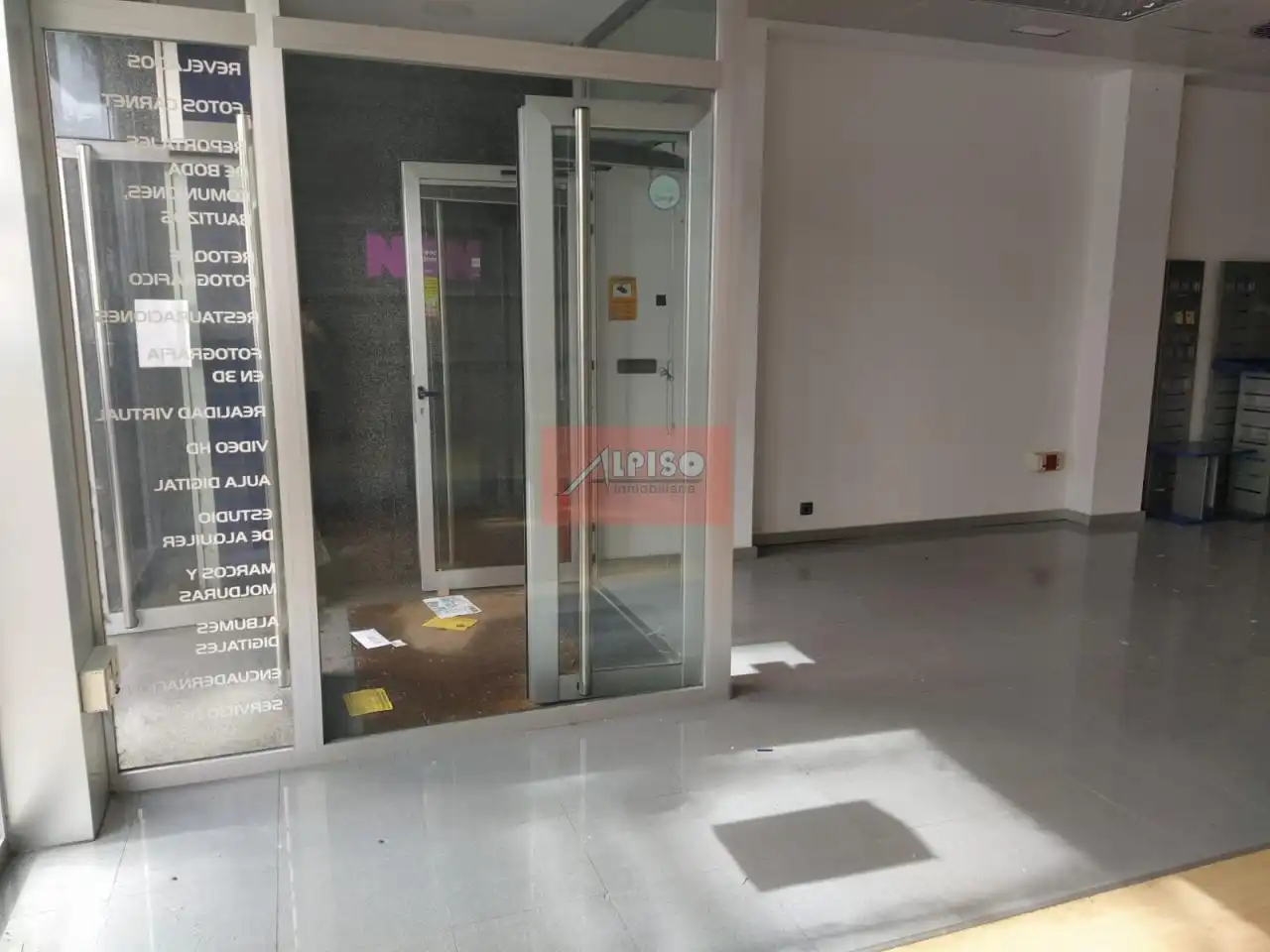 Local comercial de lloguer a Ventiun, imagen 3
