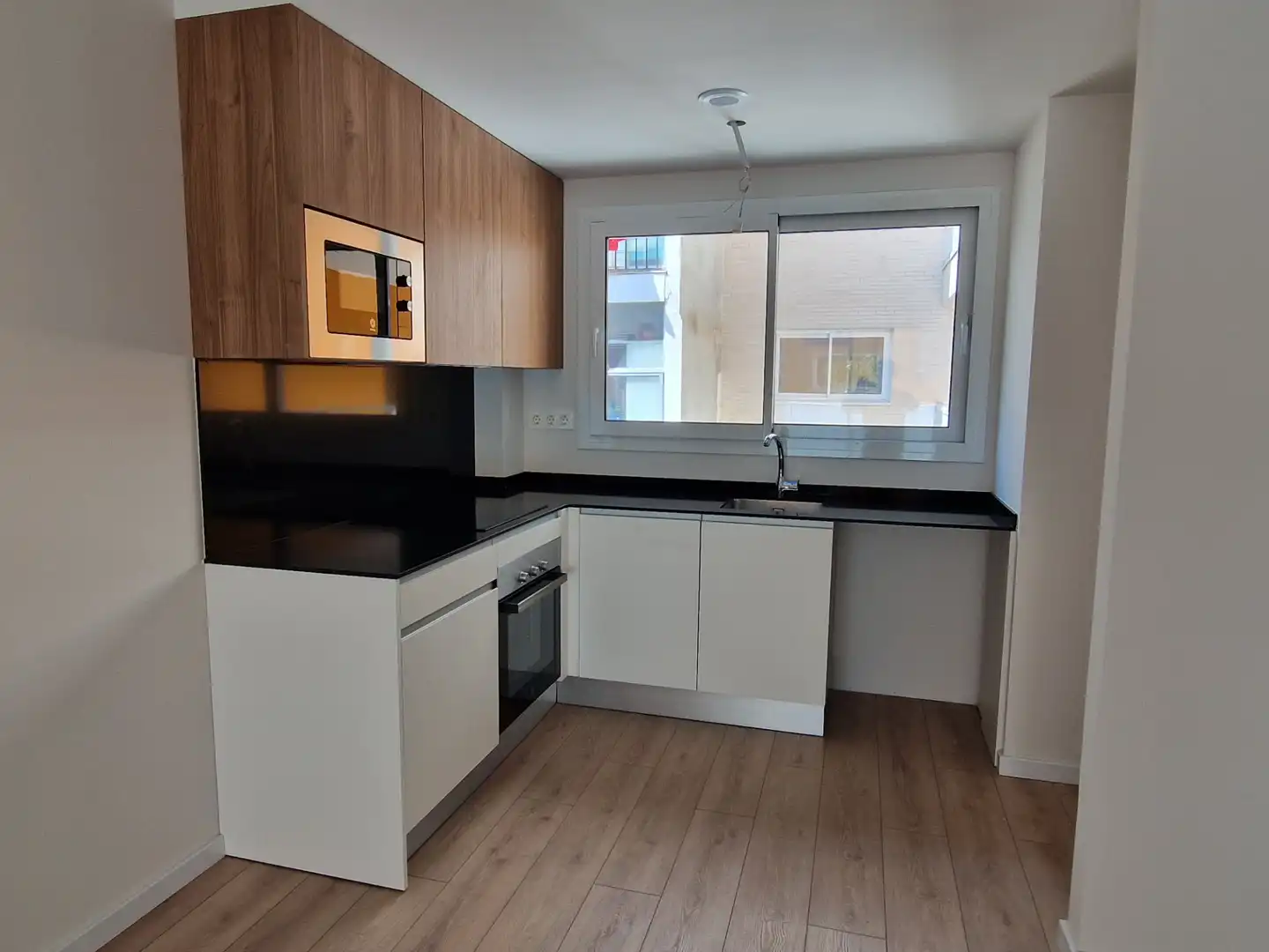 Cuina de Pis en venda en Zaragoza amb Aire condicionat, Parquet i Terrassa