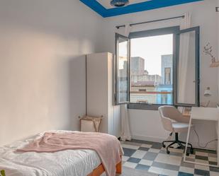 Dormitori de Apartament per a compartir en  Barcelona Capital amb Aire condicionat, Calefacció i Moblat