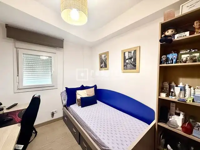 Bedroom of Flat for sale in Madrid  with Air Conditioner, Heating and Private garden