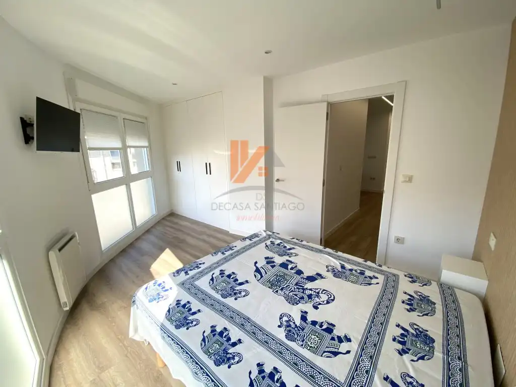 Bedroom of Apartments for rent in Santiago de Compostela   with Furnished
