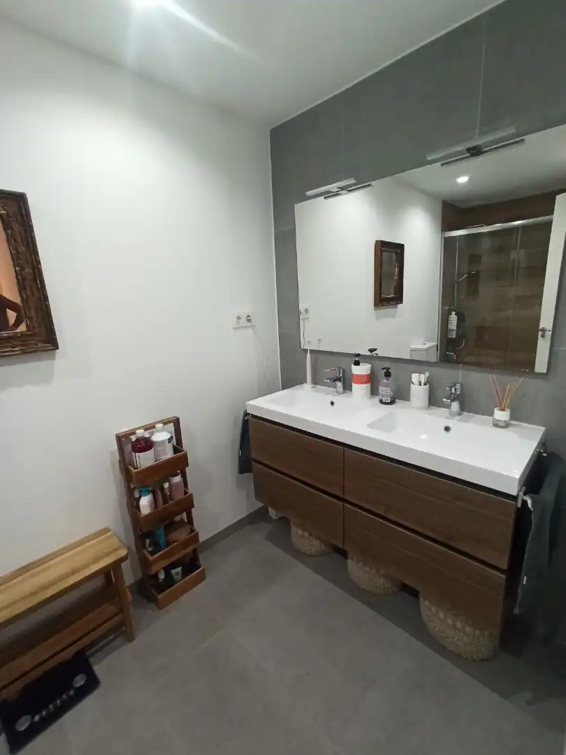 Badezimmer von Wohnung zum Verkauf in Málaga mit Klimaanlage, Terrasse und Möbliert