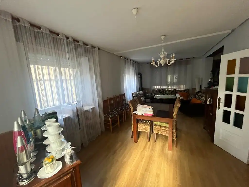 Menjador de Casa o xalet en venda en Albacete amb Calefacció, Jardí privat i Parquet