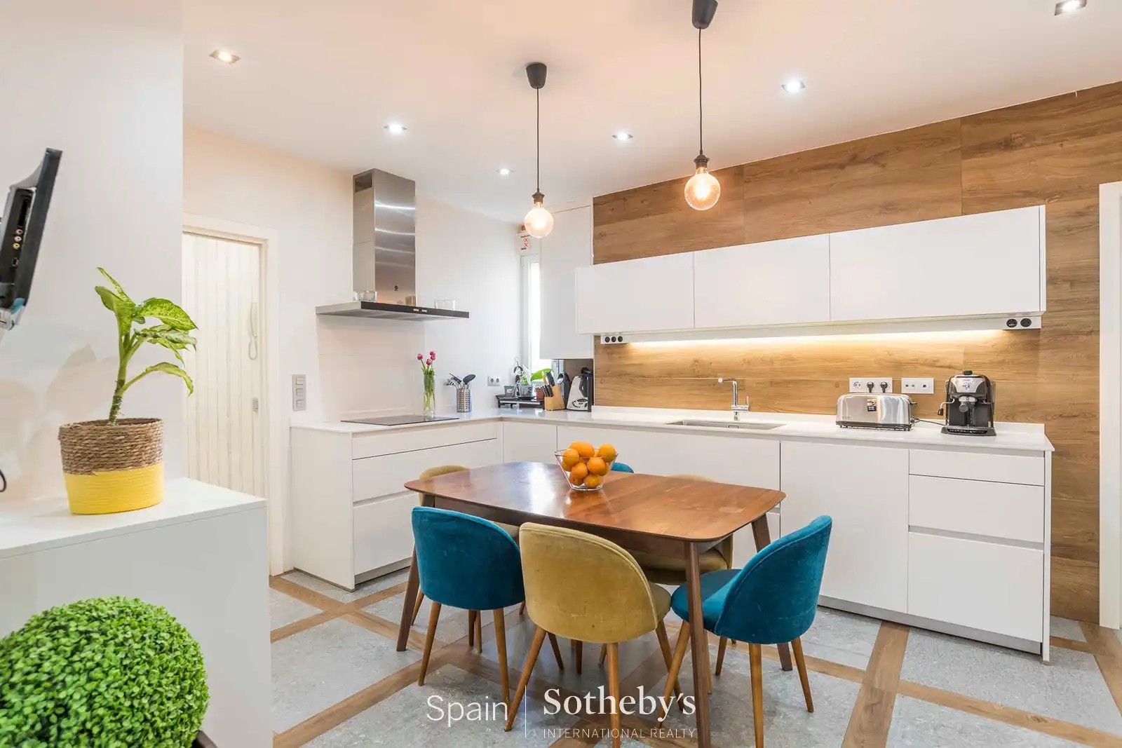 Cuina de Apartament en venda en Madrid amb Aire condicionat, Calefacció i Terrassa