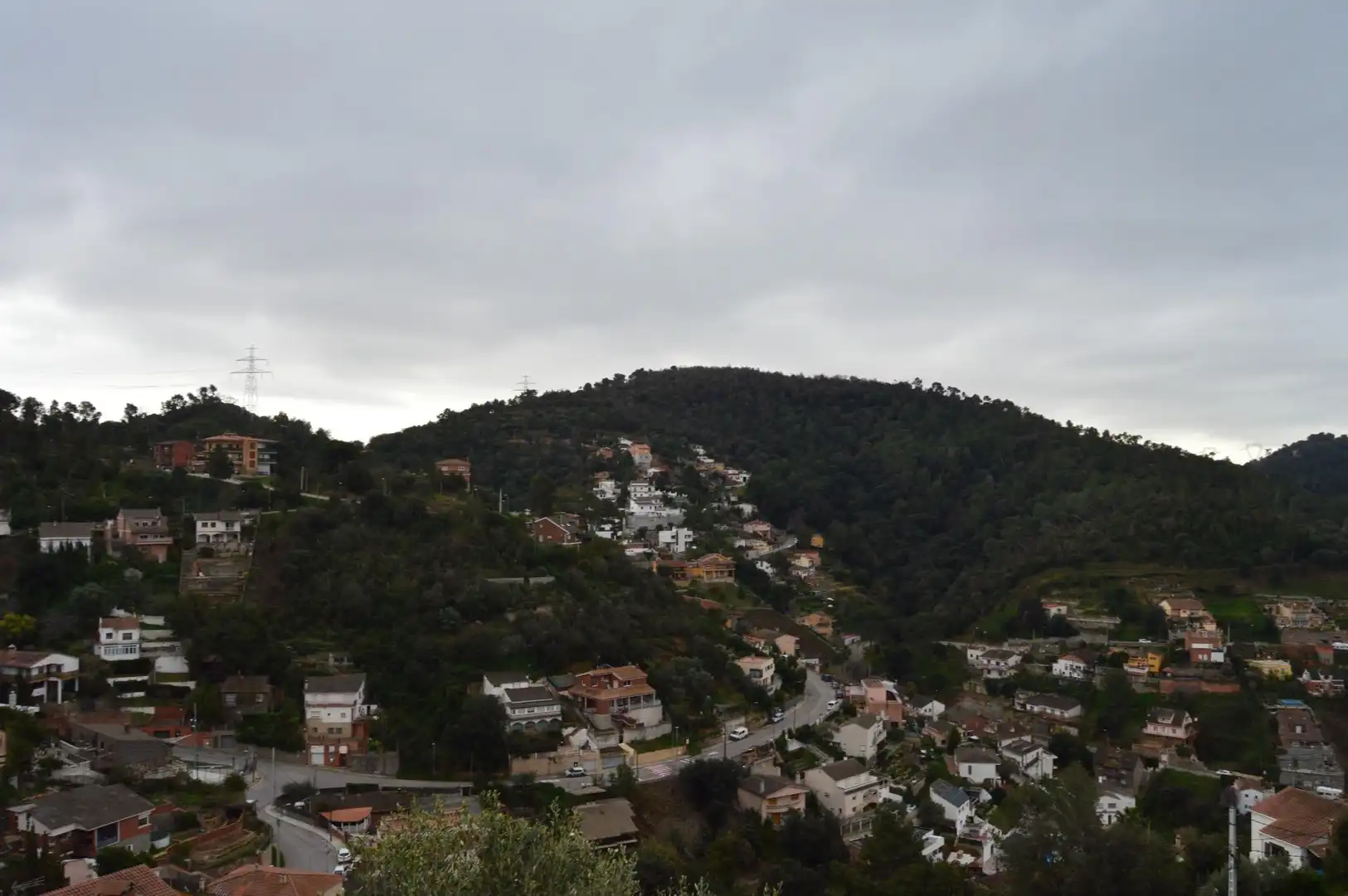 Vista exterior de Casa o xalet en venda en Torrelles de Llobregat amb Balcó