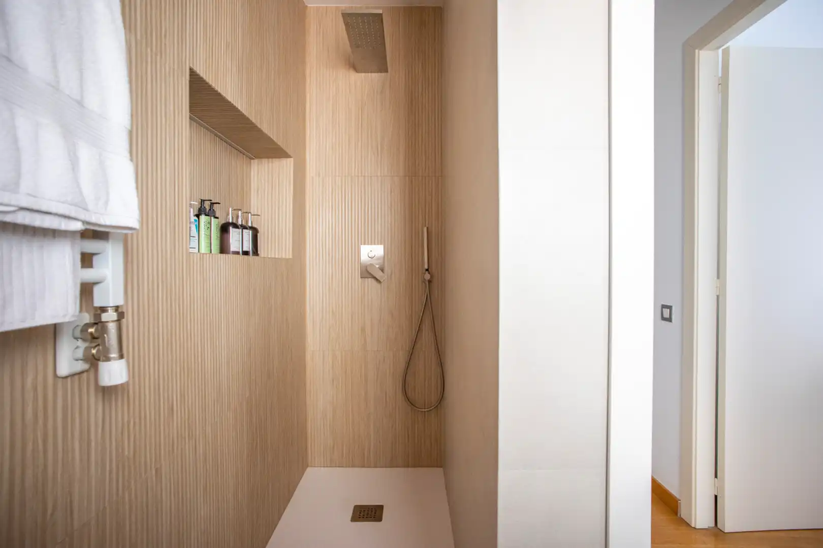 Baño de Casa o chalet en venta en Sant Just Desvern con Aire acondicionado, Calefacción y Jardín privado