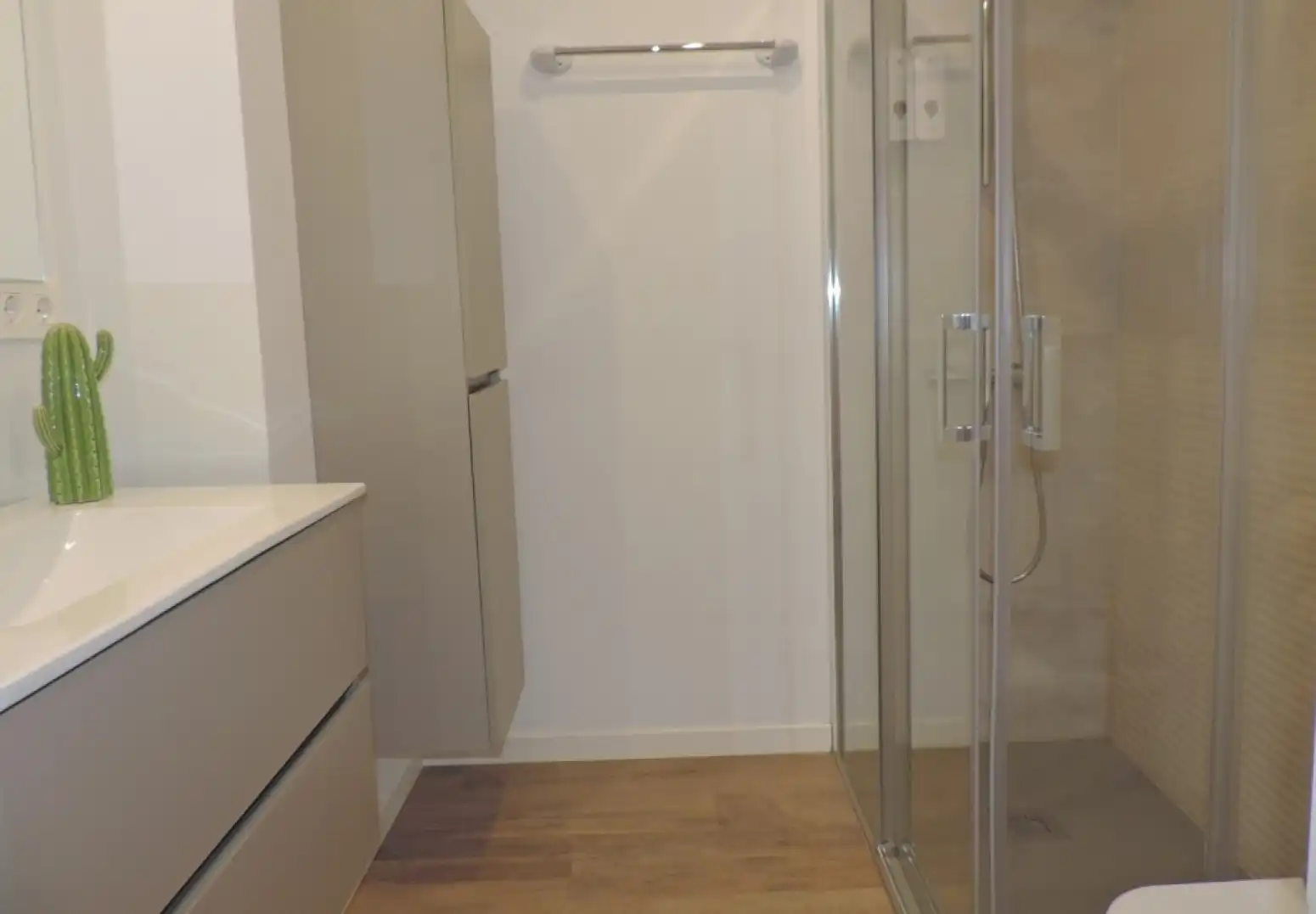 Badezimmer von Wohnung zur Miete in Salamanca mit Heizung und Möbliert