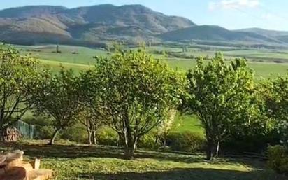 Vista exterior de Casa o xalet en venda en Iruraiz-Gauna amb Calefacció i Parquet