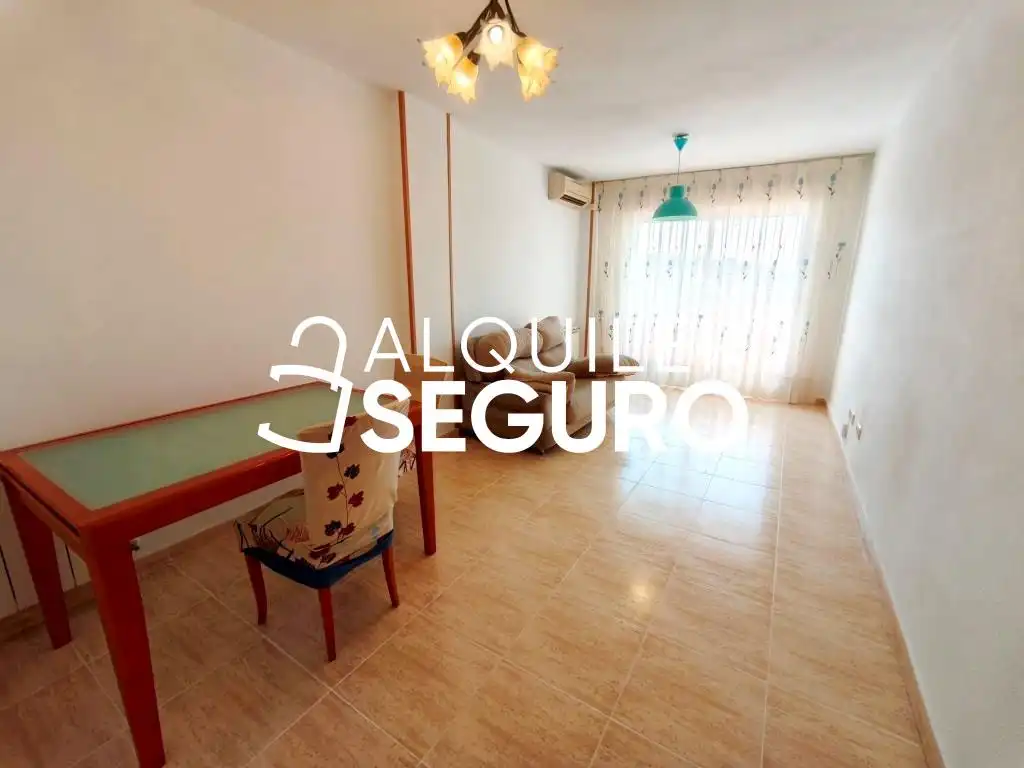 Living room of Flat for rent in Móstoles  with Air Conditioner, Heating and Terrace