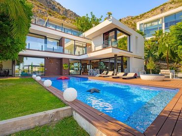 Villa mit Garten zum Verkauf in AV EUROPA