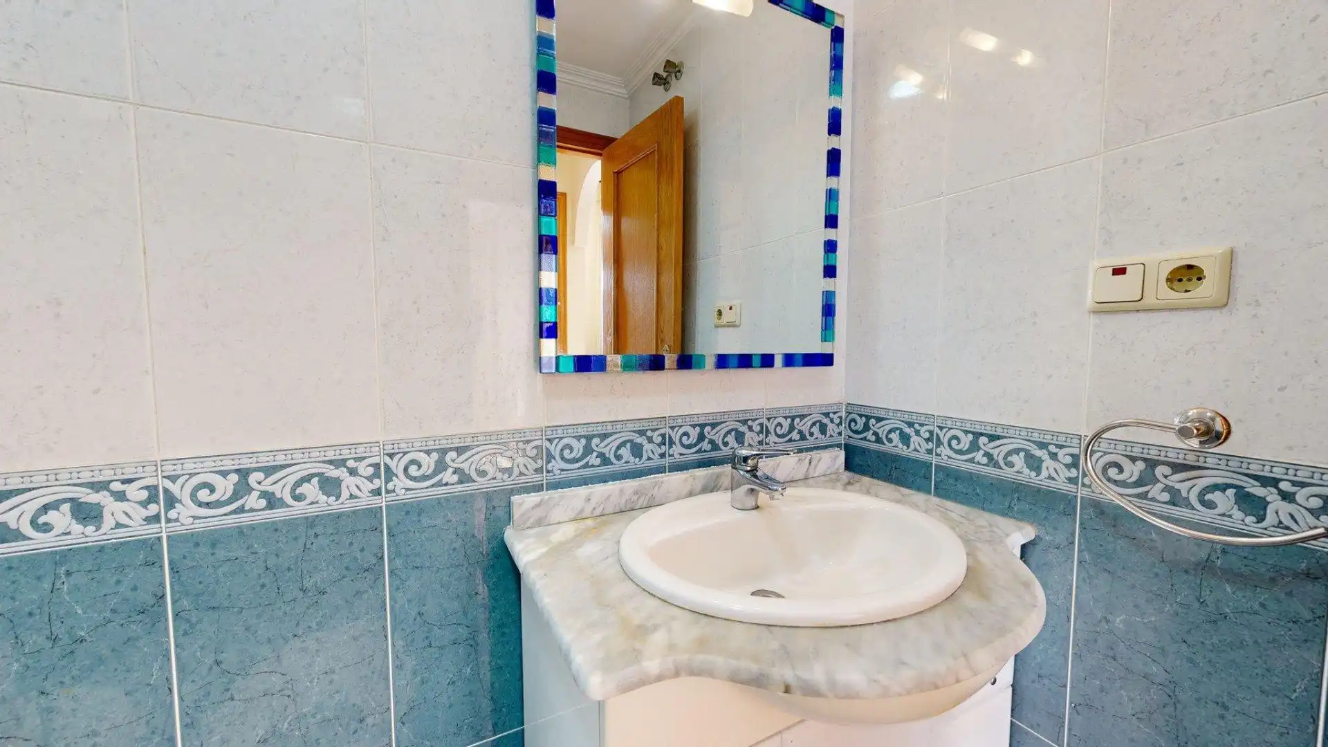 Apartamento en venta en Calle GIJON, Ciutat Esportiva