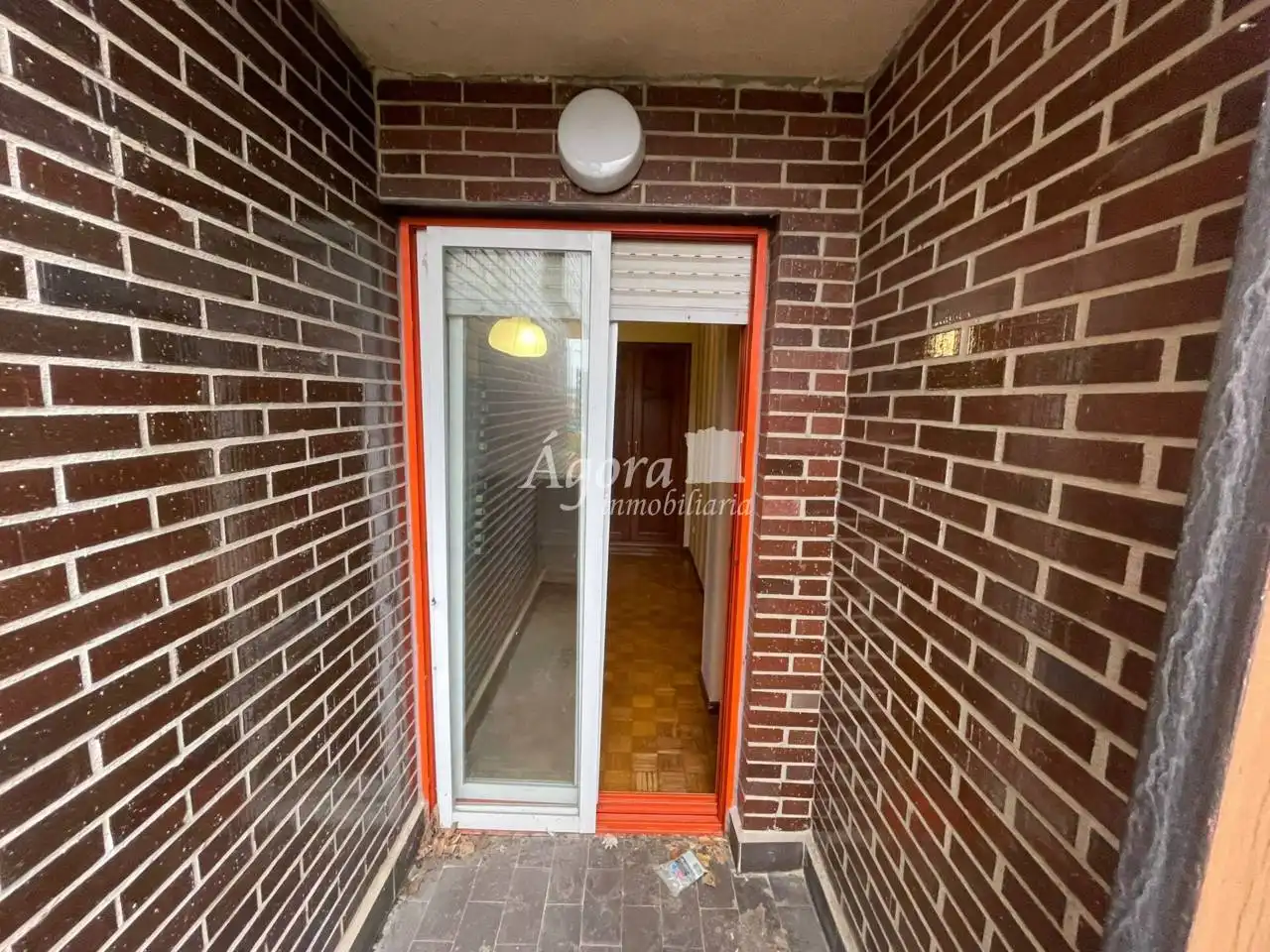 Vista exterior de Dúplex en venta en Valladolid con Calefacción, Parquet y Terraza