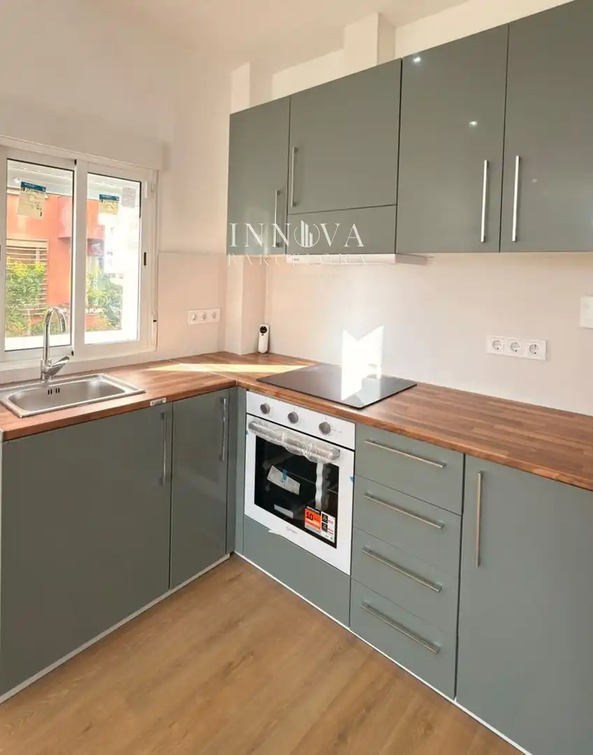 Kitchen of Flat for sale in Barcelona  with Heating