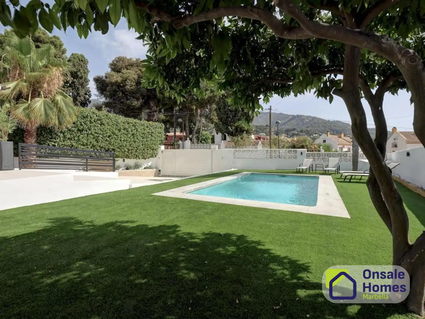 Piscina de Casa o xalet en venda en Marbella amb Aire condicionat, Jardí privat i Terrassa