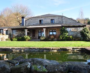 Vista exterior de Casa o xalet en venda en Lugo Capital amb Calefacció, Jardí privat i Parquet