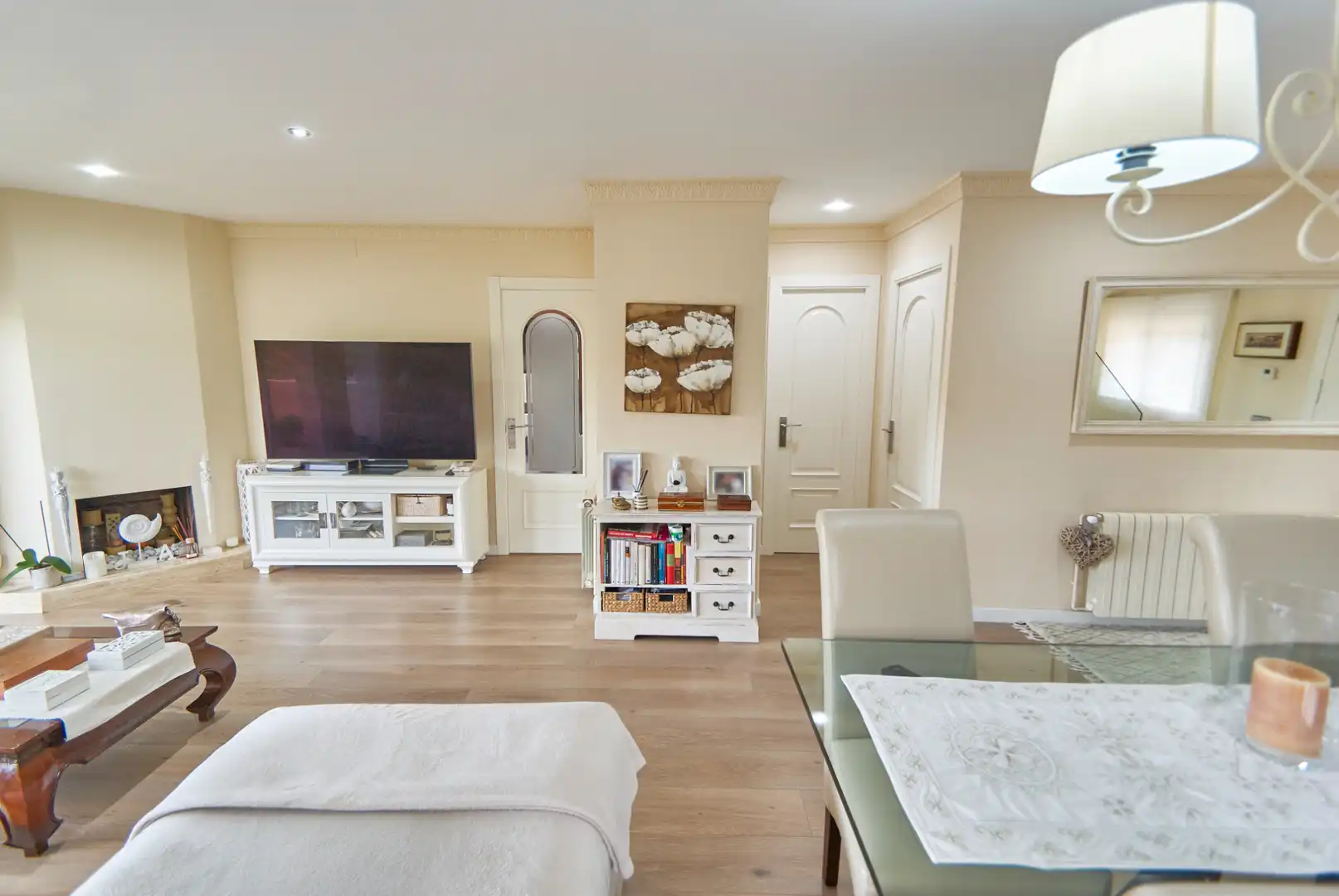 Living room of Houses for sale in Castelldefels  with Air Conditioner, Heating and Private garden