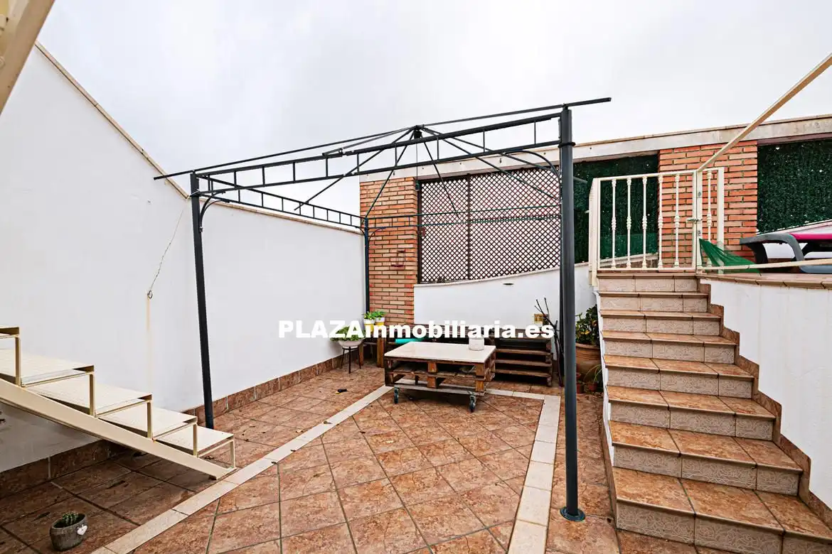 Terraza de Casa o chalet en venta en Lucena con Aire acondicionado, Trastero y Piscina