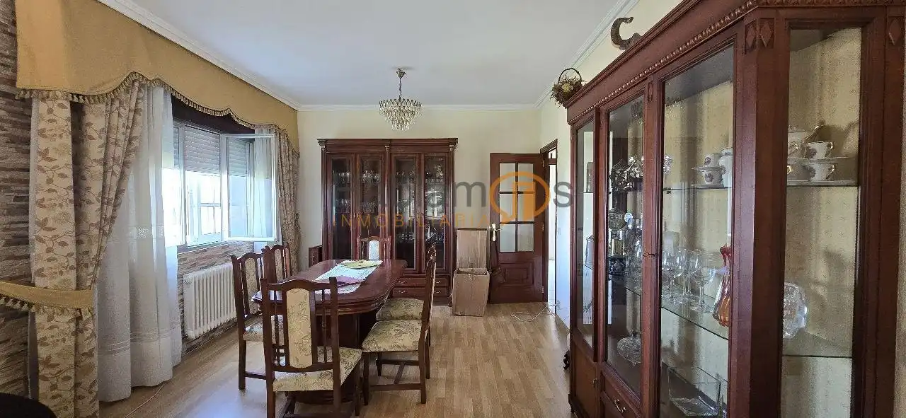 Comedor de Casa o chalet en venta en Vilagarcía de Arousa con Calefacción, Jardín privado y Terraza