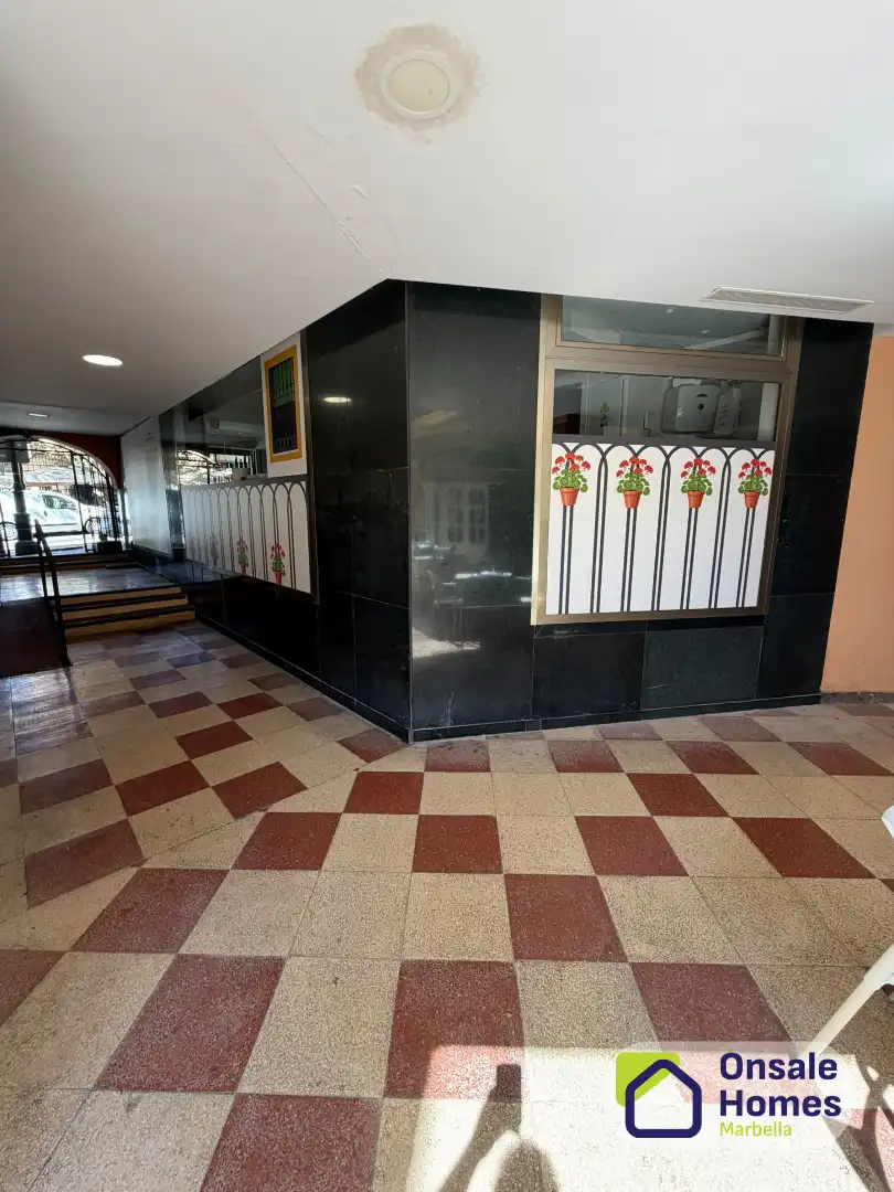 Local comercial en traspàs a Avenida Puerta del Mar, imagen 7