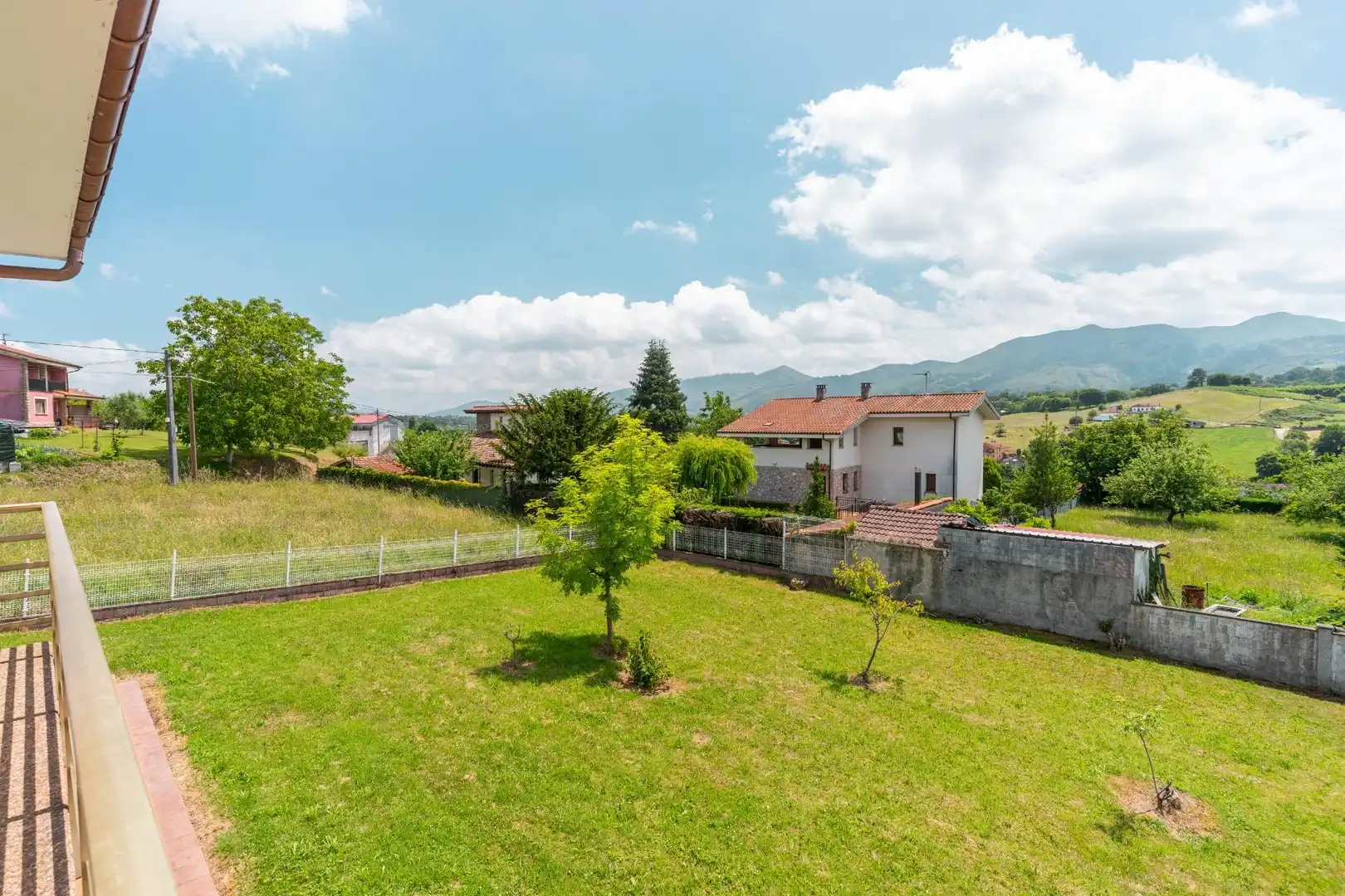 Casa o xalet en venda en Bimenes amb Calefacció, Jardí privat i Terrassa