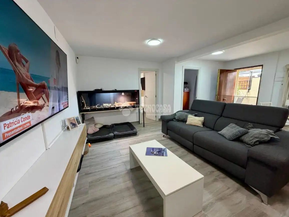 Sala d'estar de Pis en venda en Castelldefels amb Aire condicionat i Terrassa