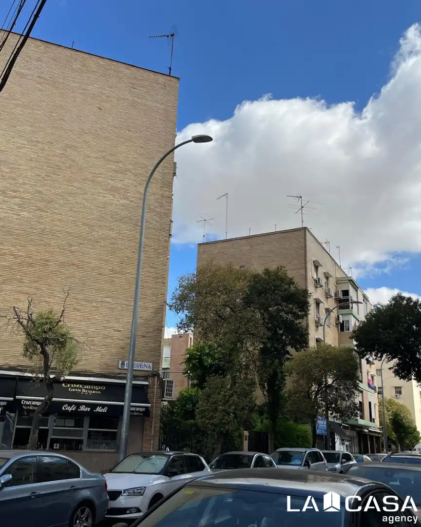Exterior view of Flat for sale in Sevilla  with Heating and Terrace
