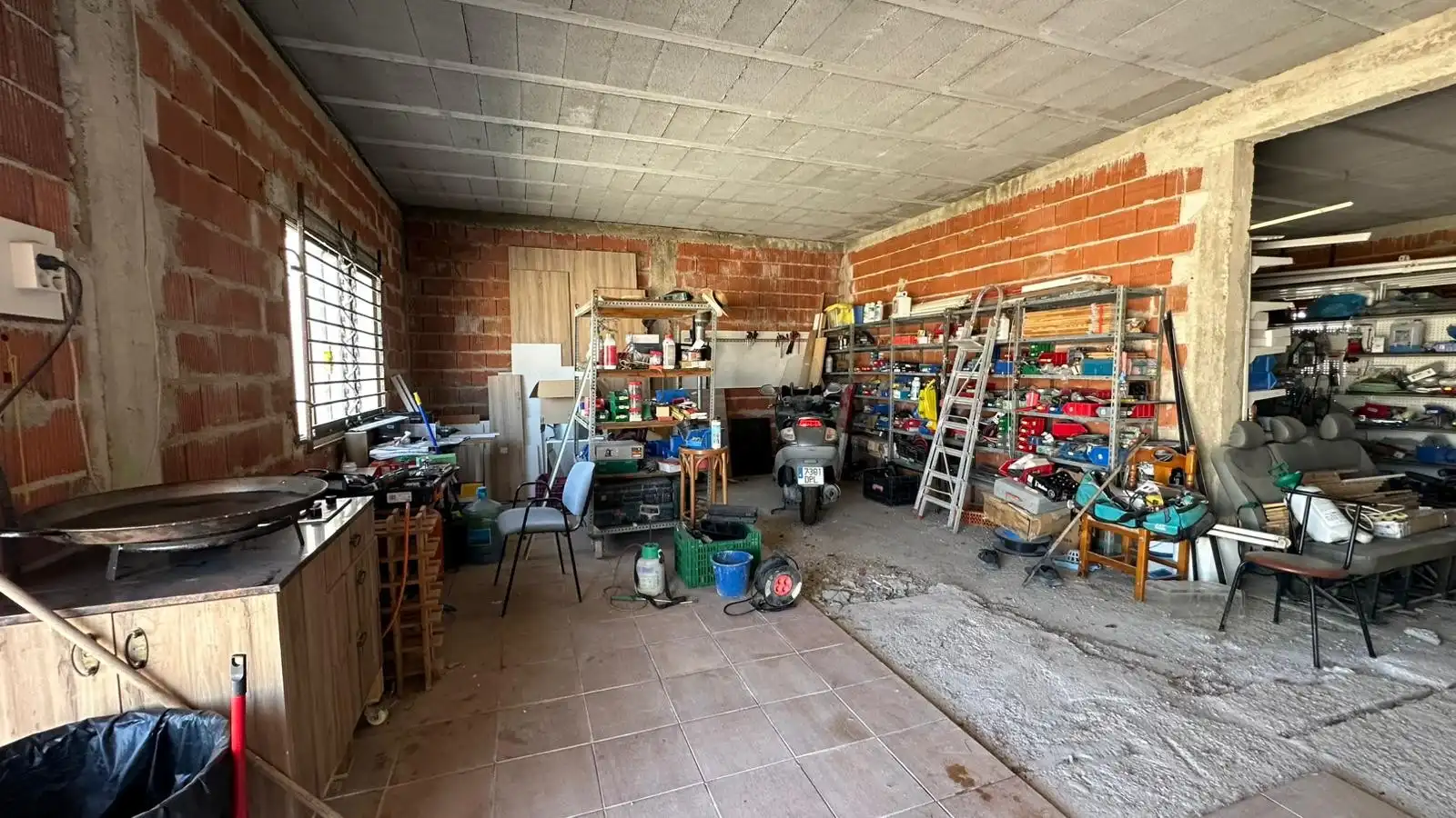 Houses for sale in Dolores  with Air Conditioner, Heating and Swimming Pool