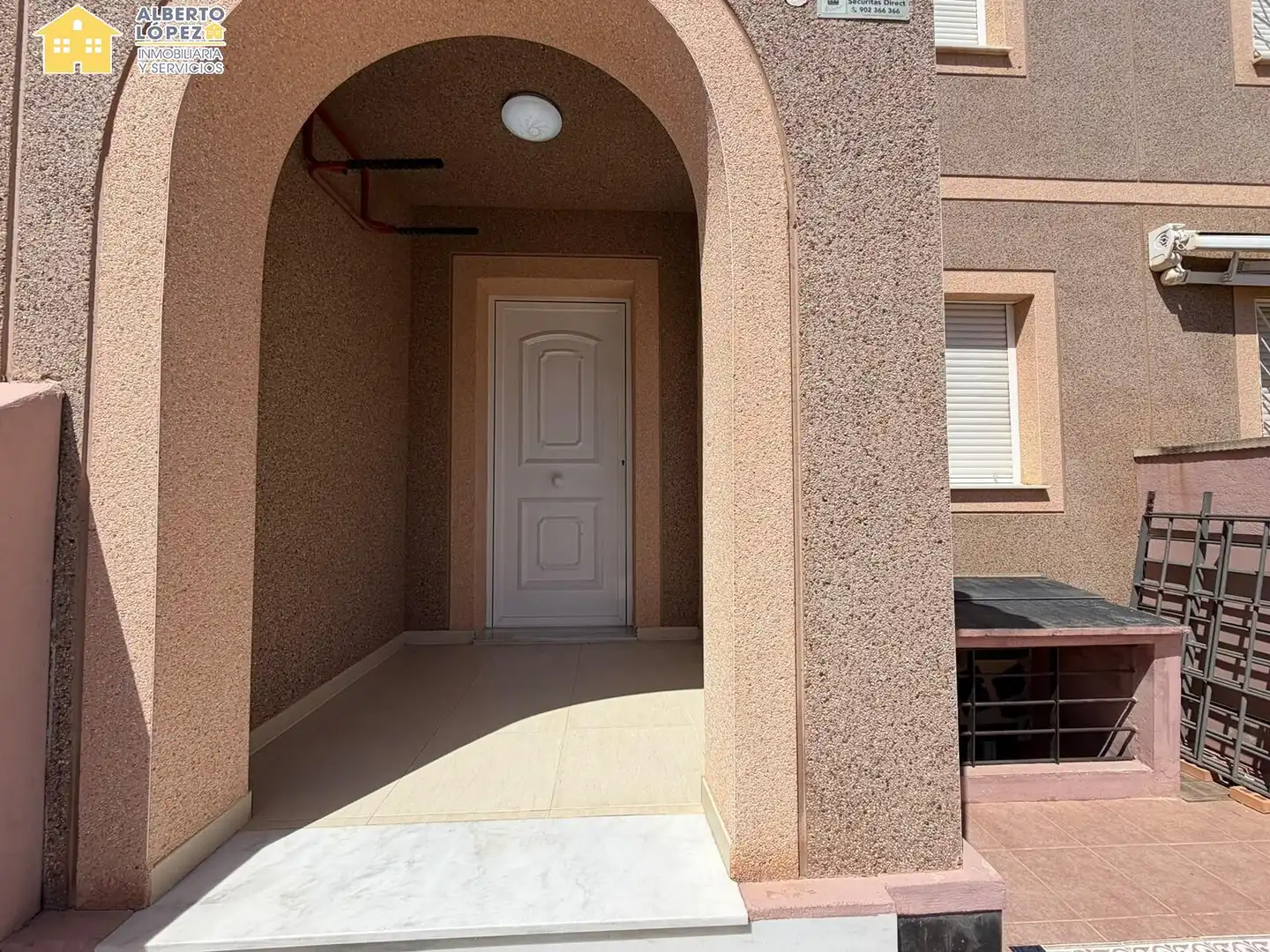 Casa o chalet de alquiler en Santa Pola con Terraza, Amueblado y Alarma