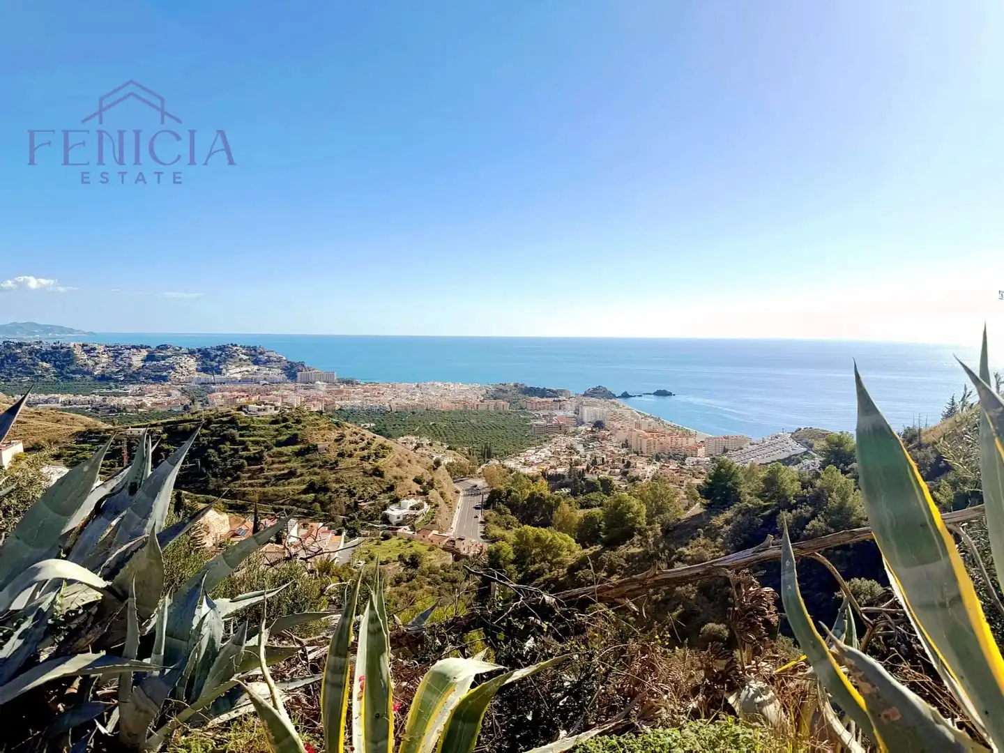 Vista exterior de Casa o chalet en venta en Almuñécar con Aire acondicionado, Calefacción y Jardín privado