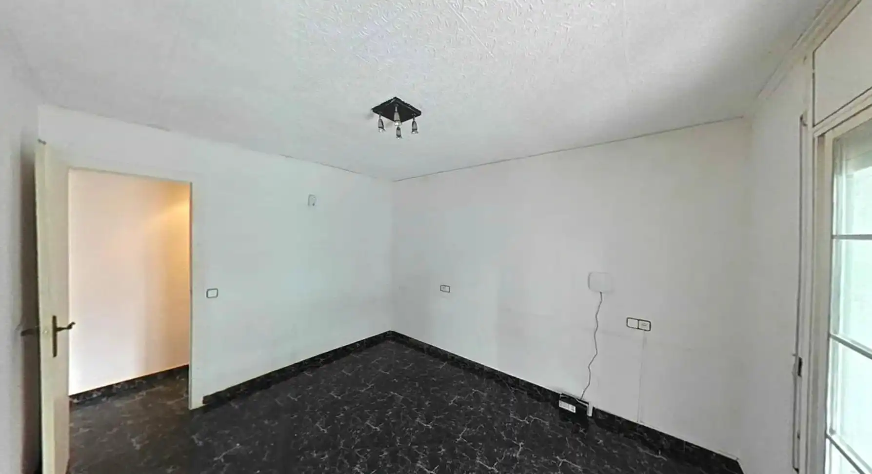 Flat for sale in Badalona