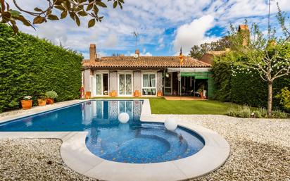 Swimming pool of House or chalet for sale in Sant Quirze del Vallès  with Air Conditioner, Heating and Private garden