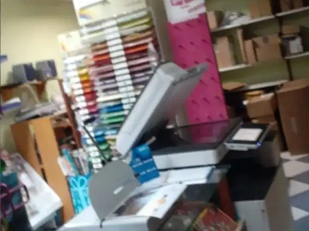 Local comercial en traspàs a Avenida de Benito Pérez Galdós 12, imagen 3