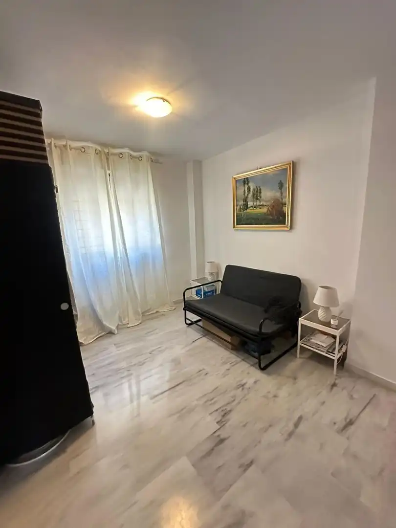 Habitación de Piso en venta en Benalmádena con Calefacción, Terraza y Piscina comunitaria