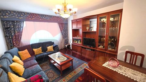 Foto 2 de Apartamento en venta en Residencia - Abella, Lugo Capital