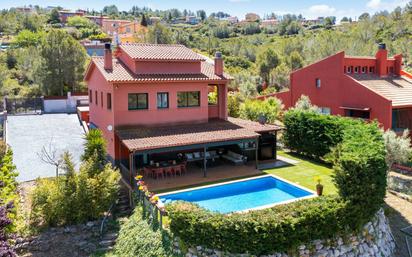 Vista exterior de Casa o xalet en venda en Olivella amb Terrassa, Piscina i Balcó