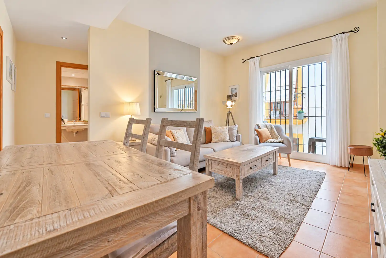 Sala de estar de Ático en venta en Marbella con Aire acondicionado, Trastero y Amueblado
