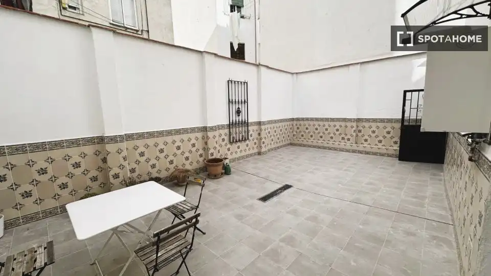 Terrassa de Pis de lloguer en Madrid amb Aire condicionat, Calefacció i Moblat
