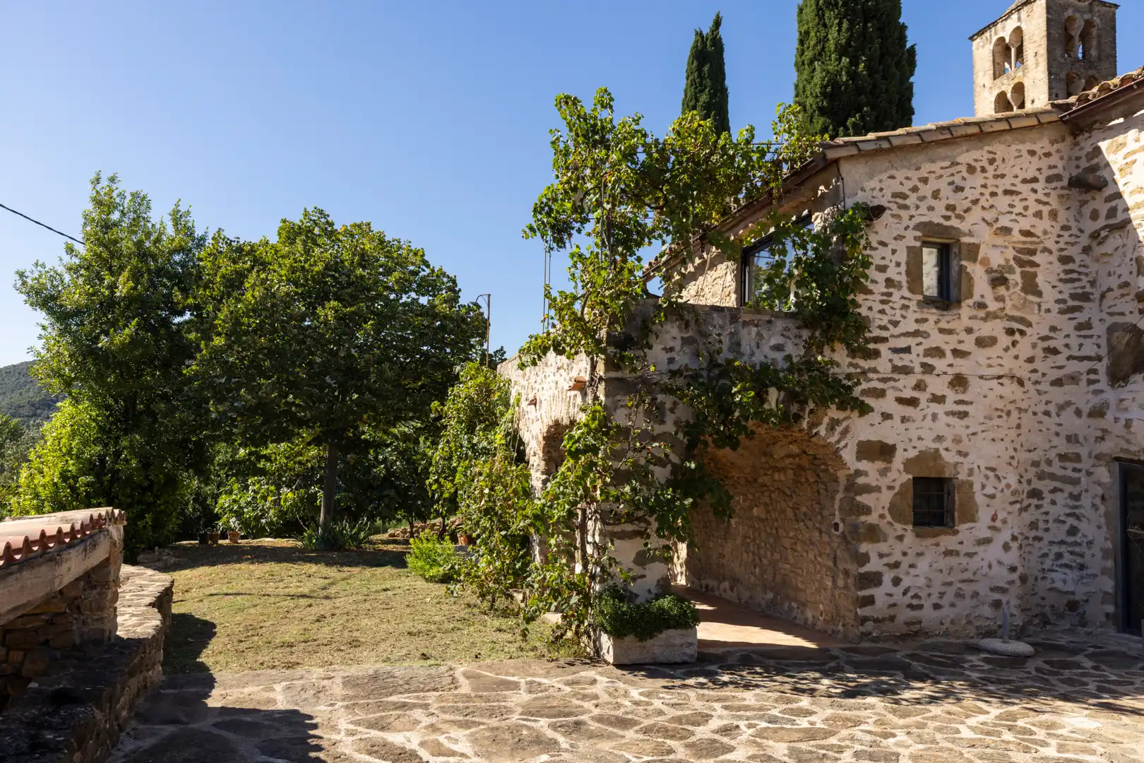 Außenansicht von Country house zum Verkauf in Sant Martí de Llémena mit Klimaanlage, Heizung und Privatgarten