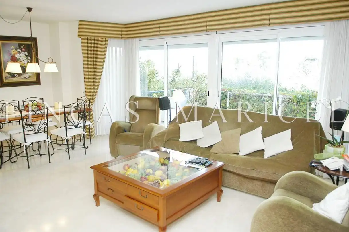 Living room of Flat for sale in Sitges  with Air Conditioner, Heating and Private garden