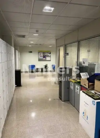 Nave industrial en venta en Bellvitge - El Gornal - Granvia LH, imagen 2