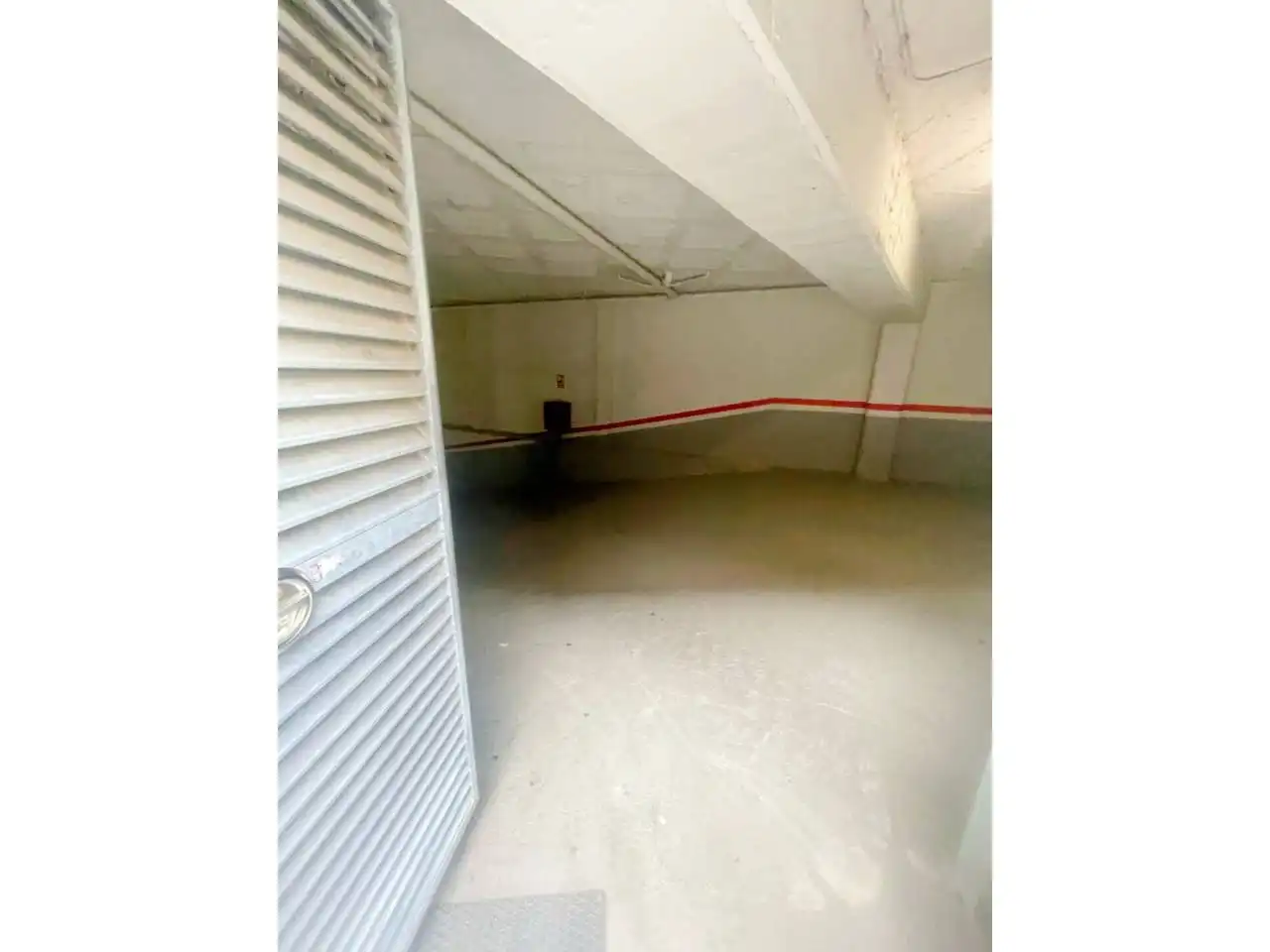 Einzelparkplatz zum Verkauf in Calle PASSATGE DEL CARRIL, imagen 4