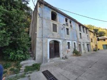 Haus zum Verkauf in Petit