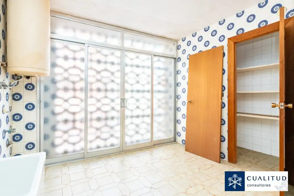Piso en venta en Castellón de la Plana / Castelló de la Plana con Balcón