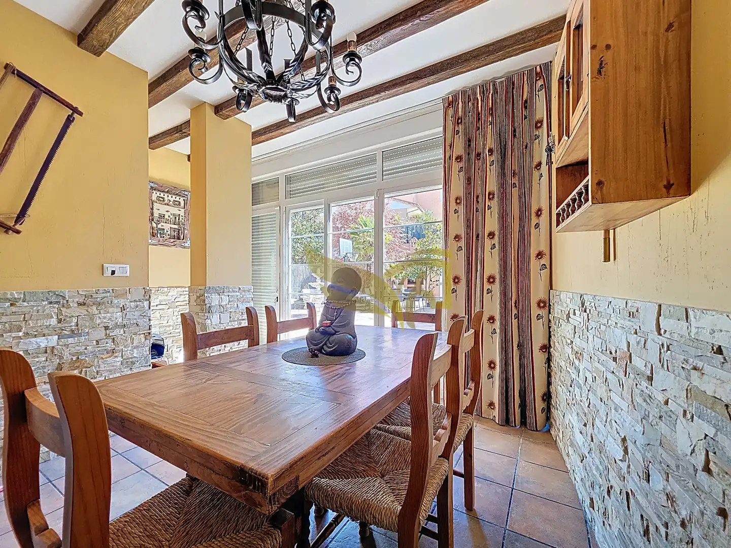 Comedor de Casa adosada en venta en Aranjuez con Aire acondicionado, Calefacción y Jardín privado